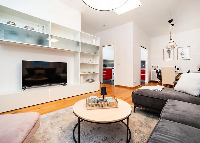 Apartamento Large And Stylish In