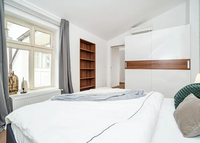 Apartamento Large And Stylish In *