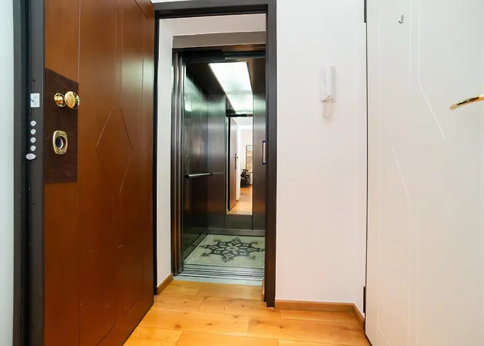 Large And Stylish In Apartamento *