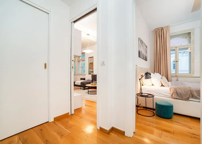 Large And Stylish In Apartamento *