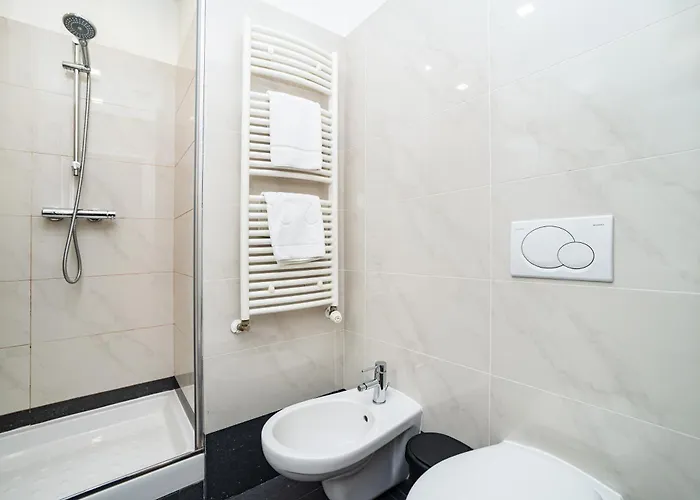Large And Stylish In Apartamento *