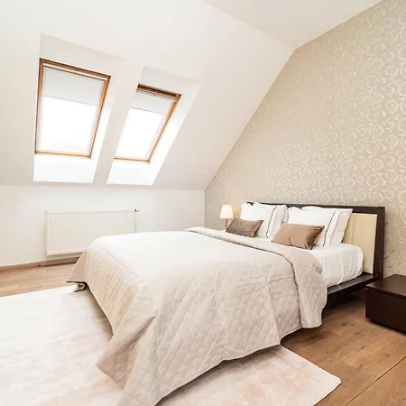 Apartment Large And Stylish In
